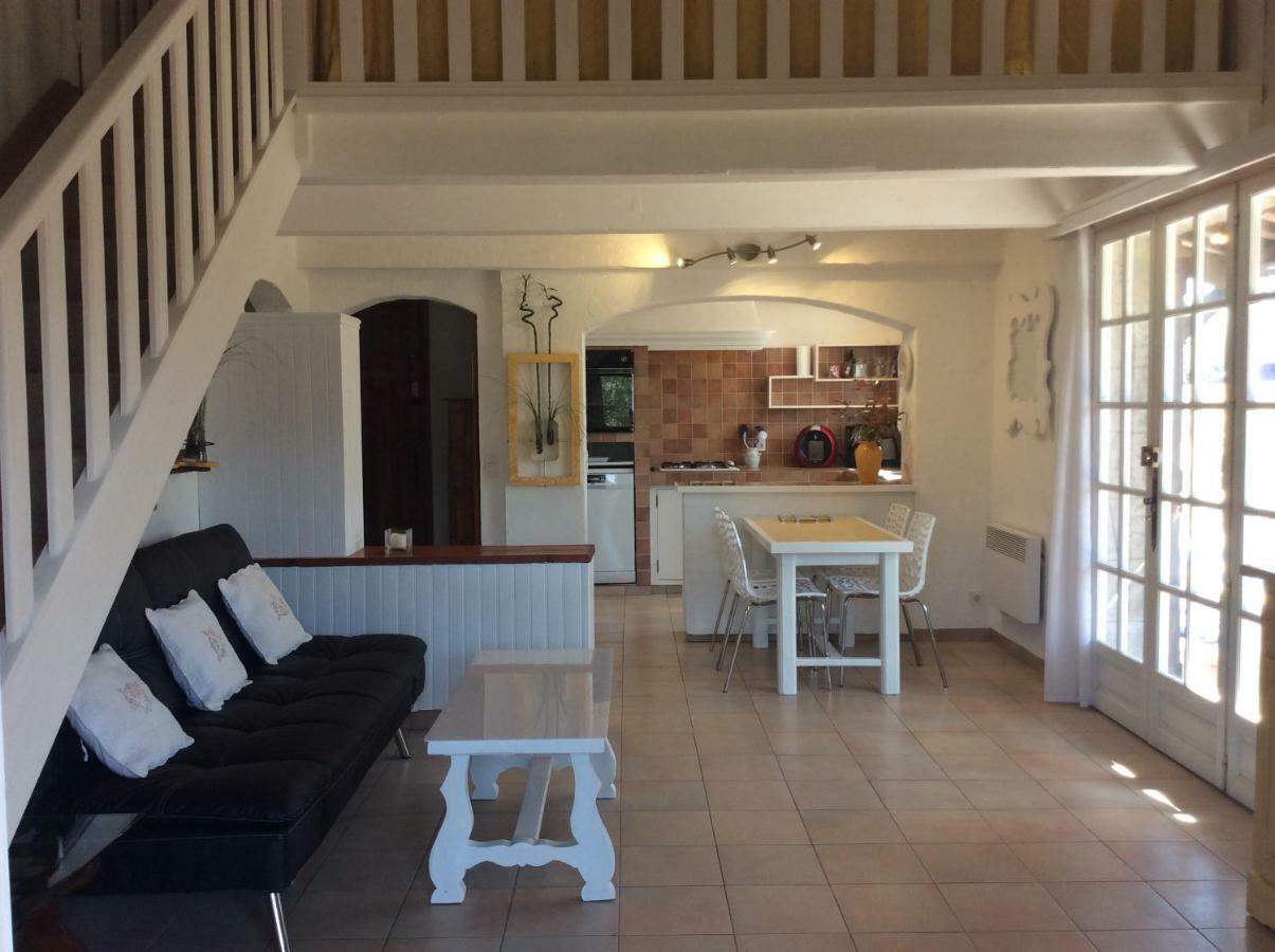 89 Le Grand Pin Apartment Sainte-Maxime Exterior photo