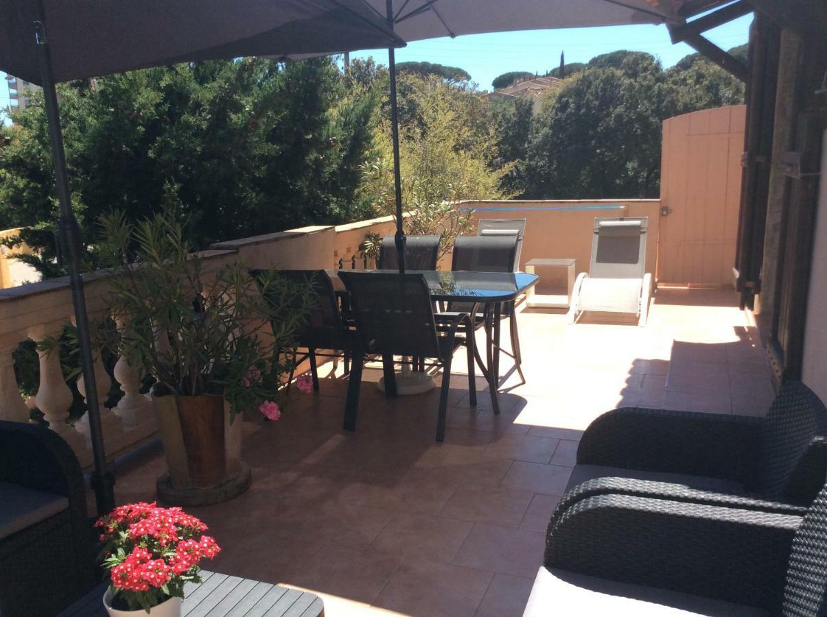 89 Le Grand Pin Apartment Sainte-Maxime Exterior photo